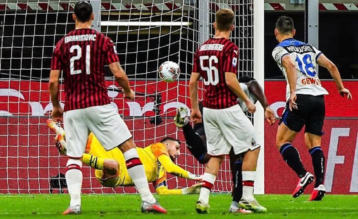 Малиновский не забил пенальти Милана