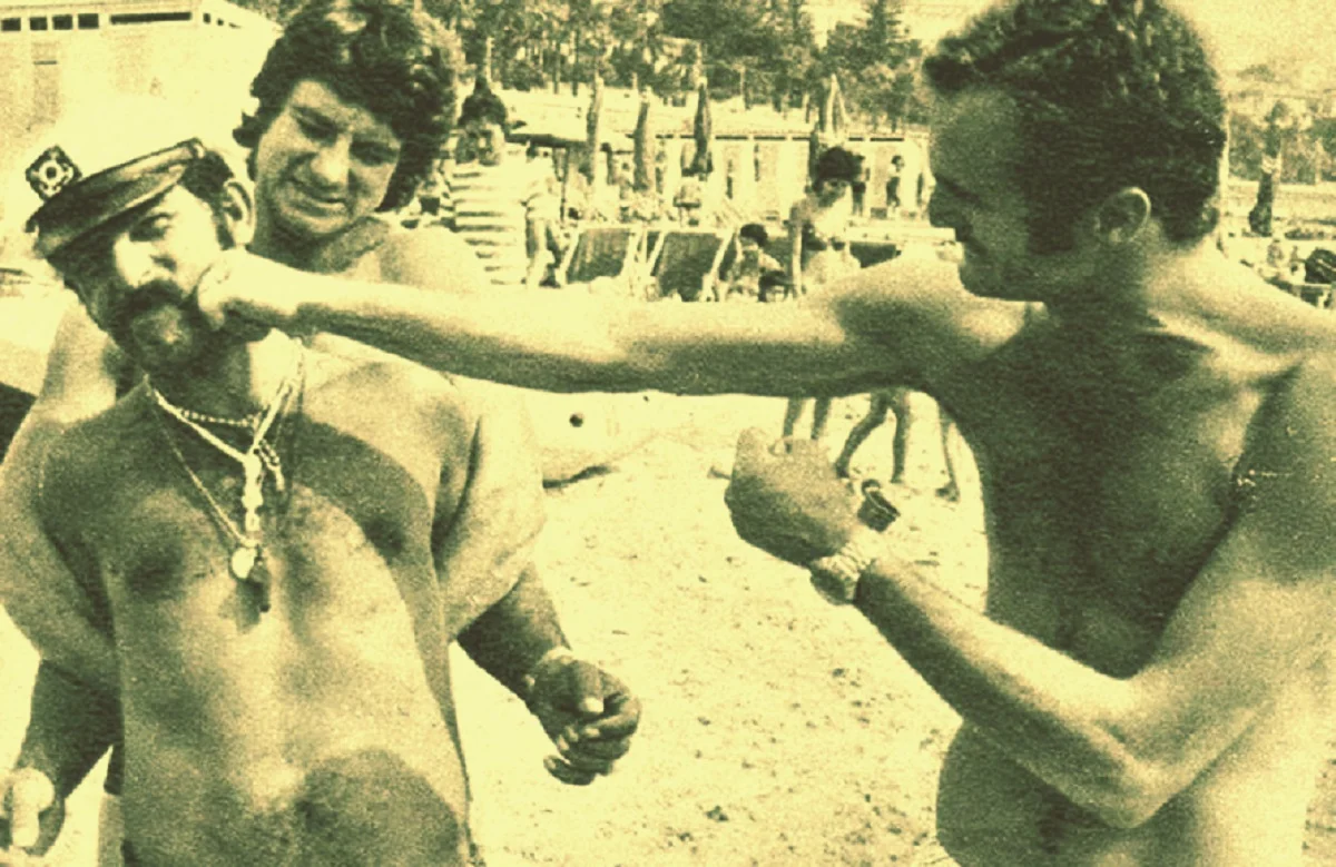 Пригоди італійців на пляжі / Фото із відкритих джерел