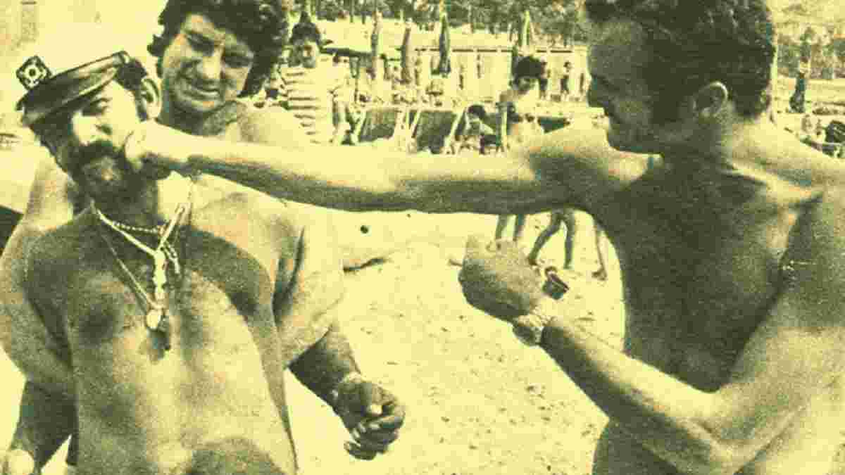 Золоті 70-ті: історичне фіаско Динамо, мордобій на пляжі, цигарка на полі, номери на гетрах і ще 26 фото "старої школи"