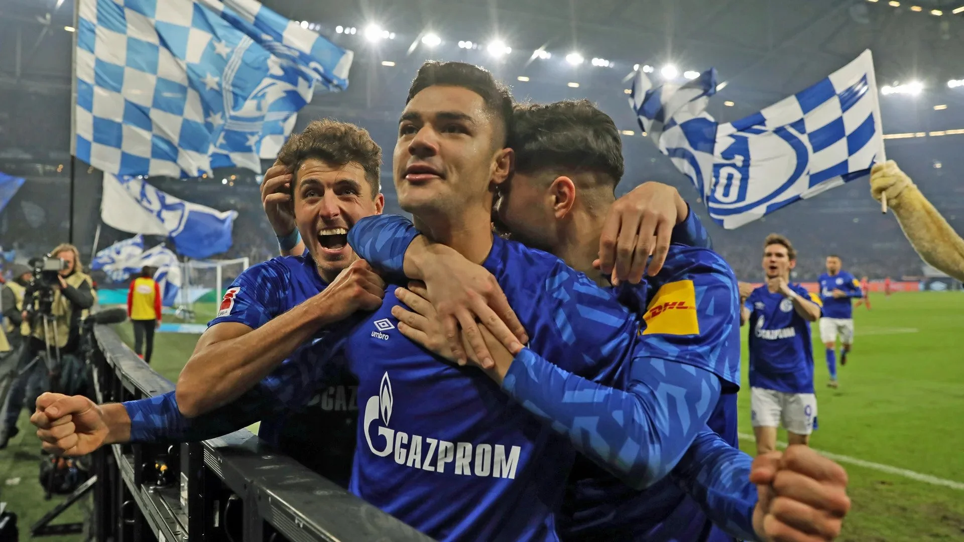 Озан Кабак (у центрі) / RHR-Foto