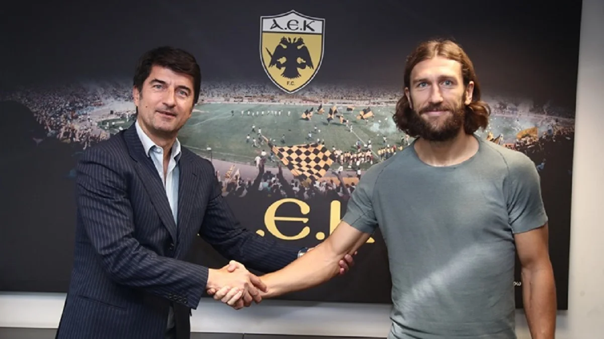 Дмитро Чигринський (праворуч) / фото: ФК АЕК