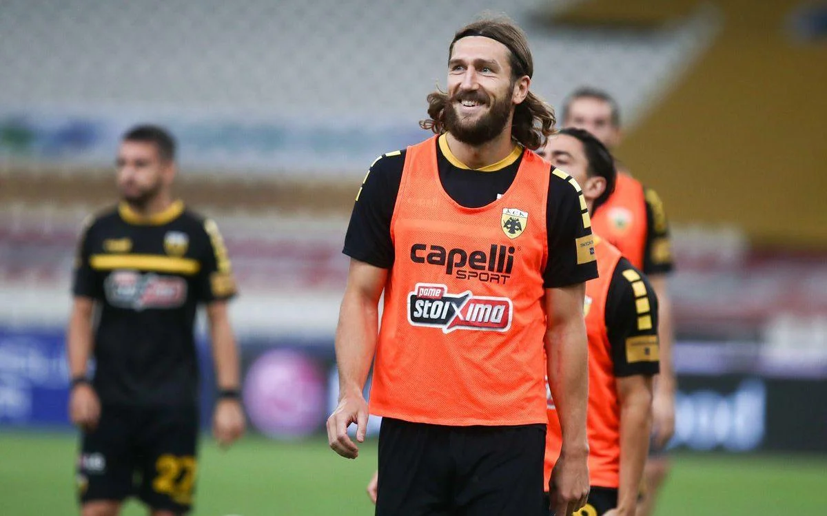 Дмитрий Чигринский / Твиттер ФК АЕК