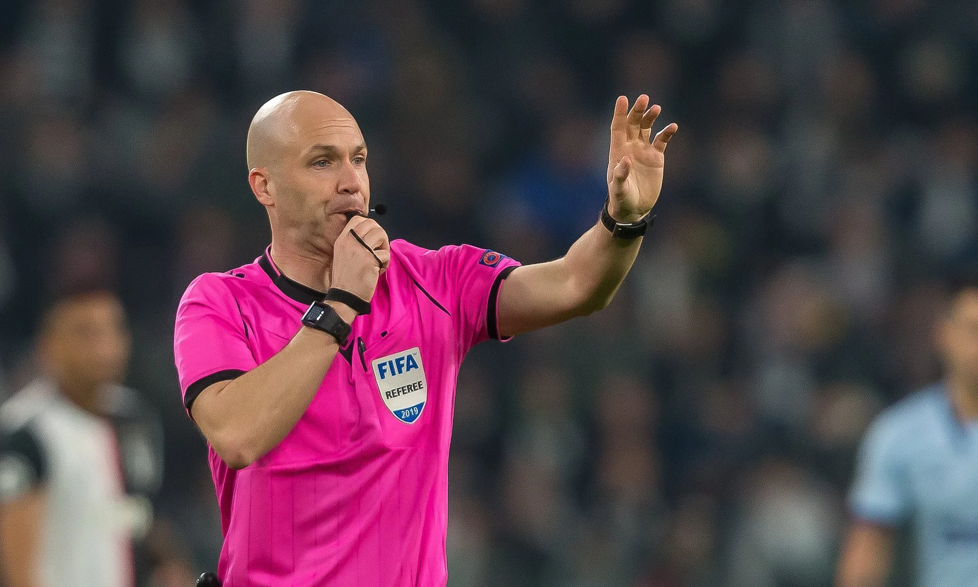 Ентоні Тейлор / Сайт УЄФА