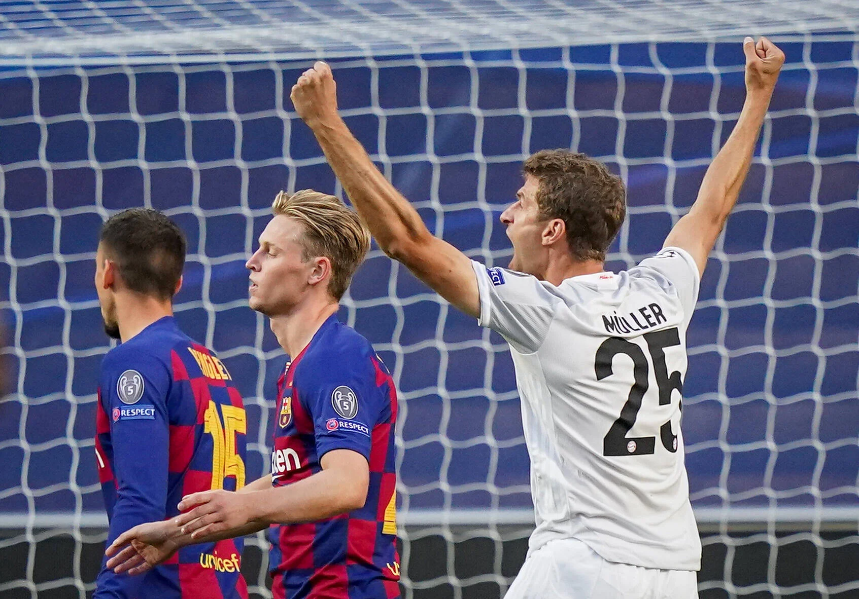 Барселона – Бавария – видео голов и обзор матча