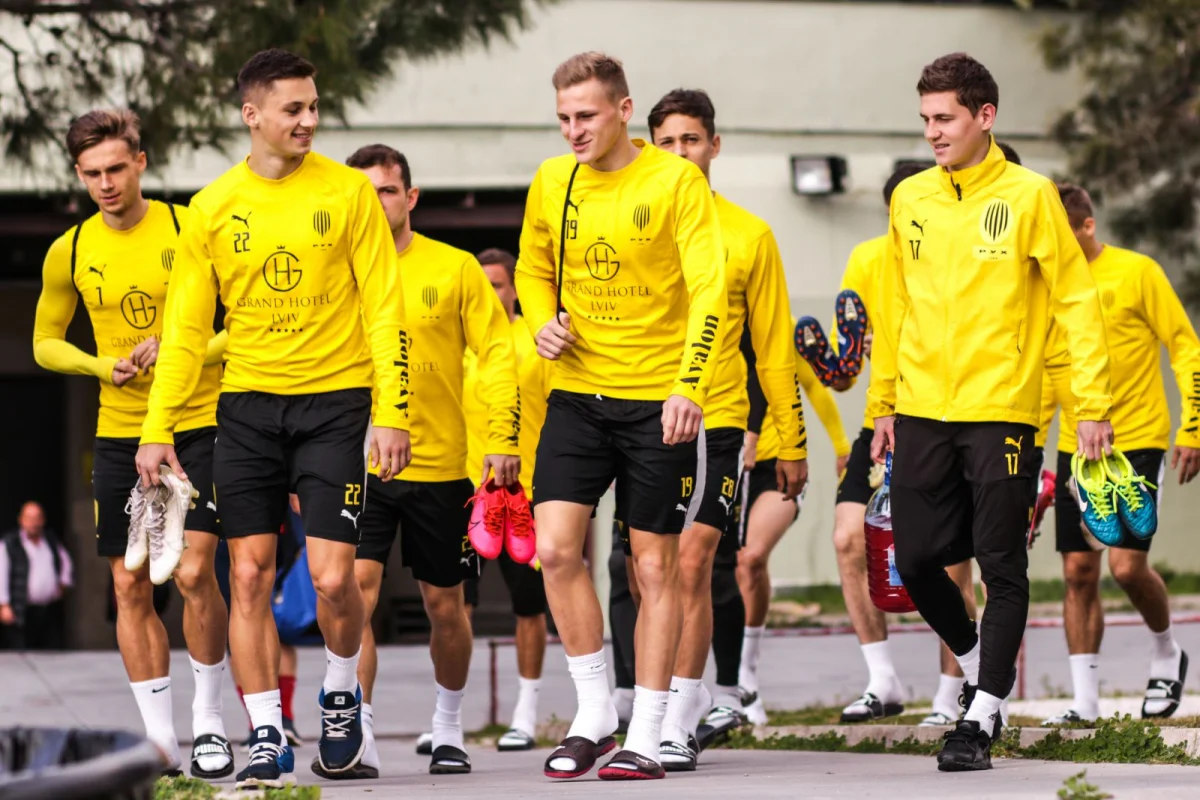 Гравці ФК Рух / Фото з офіційного сайт львів'ян