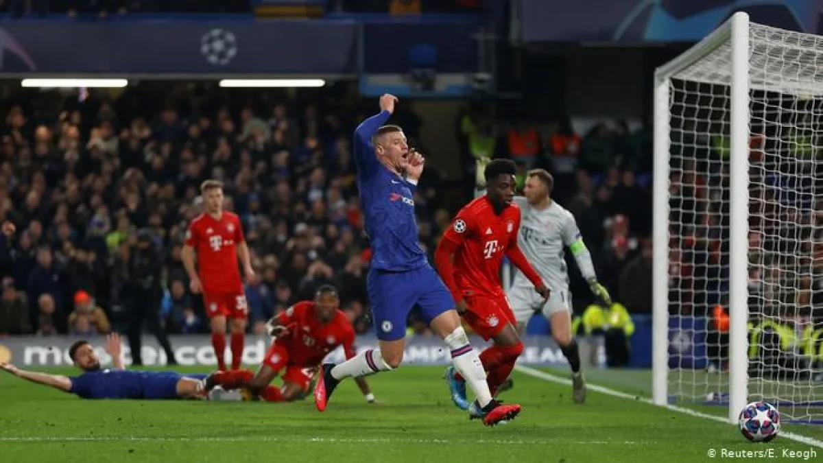 Баркли в матче против Баварии / Reuters