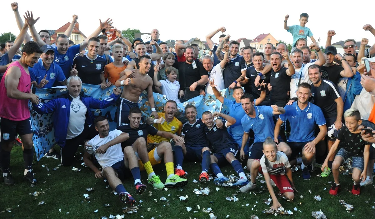 Минай святкує вихід в УПЛ / ФК Минай