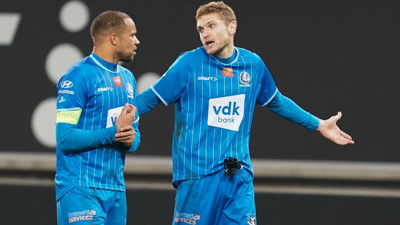 Игорь Пластун с одноклубником / Фото из открытых источников