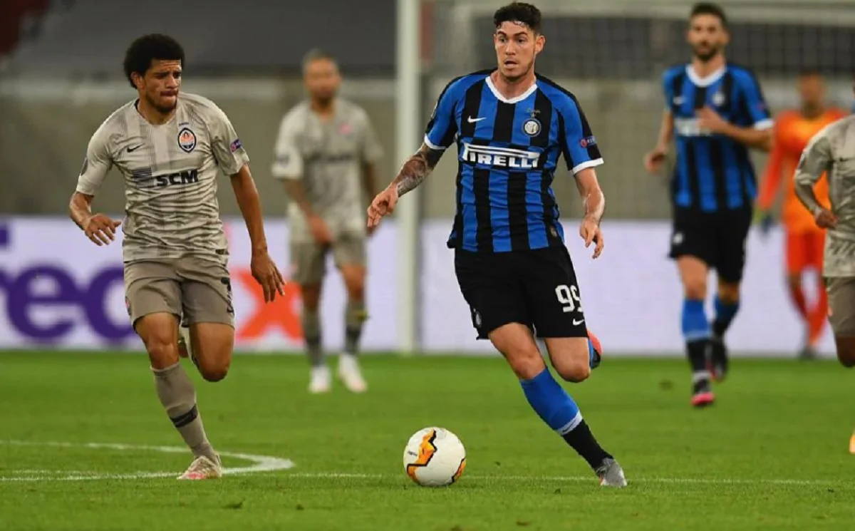 Алессандро Бастони в матче против Шахтера / Официальный сайт УЕФА