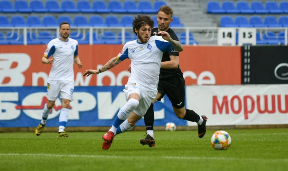 Олимпик - Динамо / Фото из открытых источников