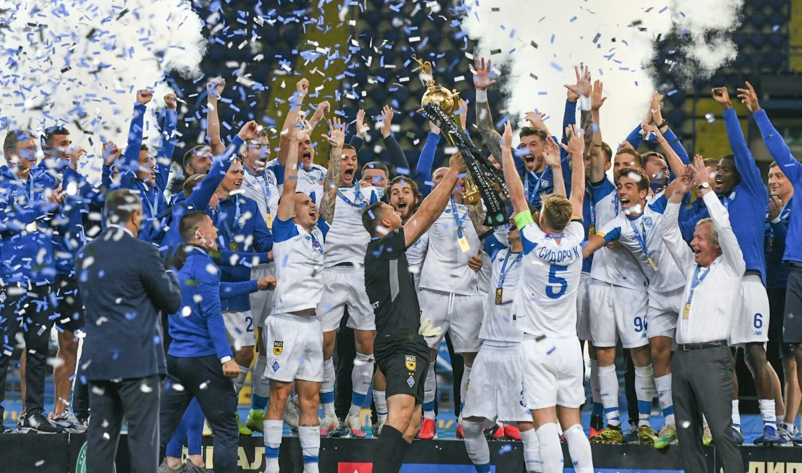 Динамо з Кубком України 2019/20 / ФК Динамо