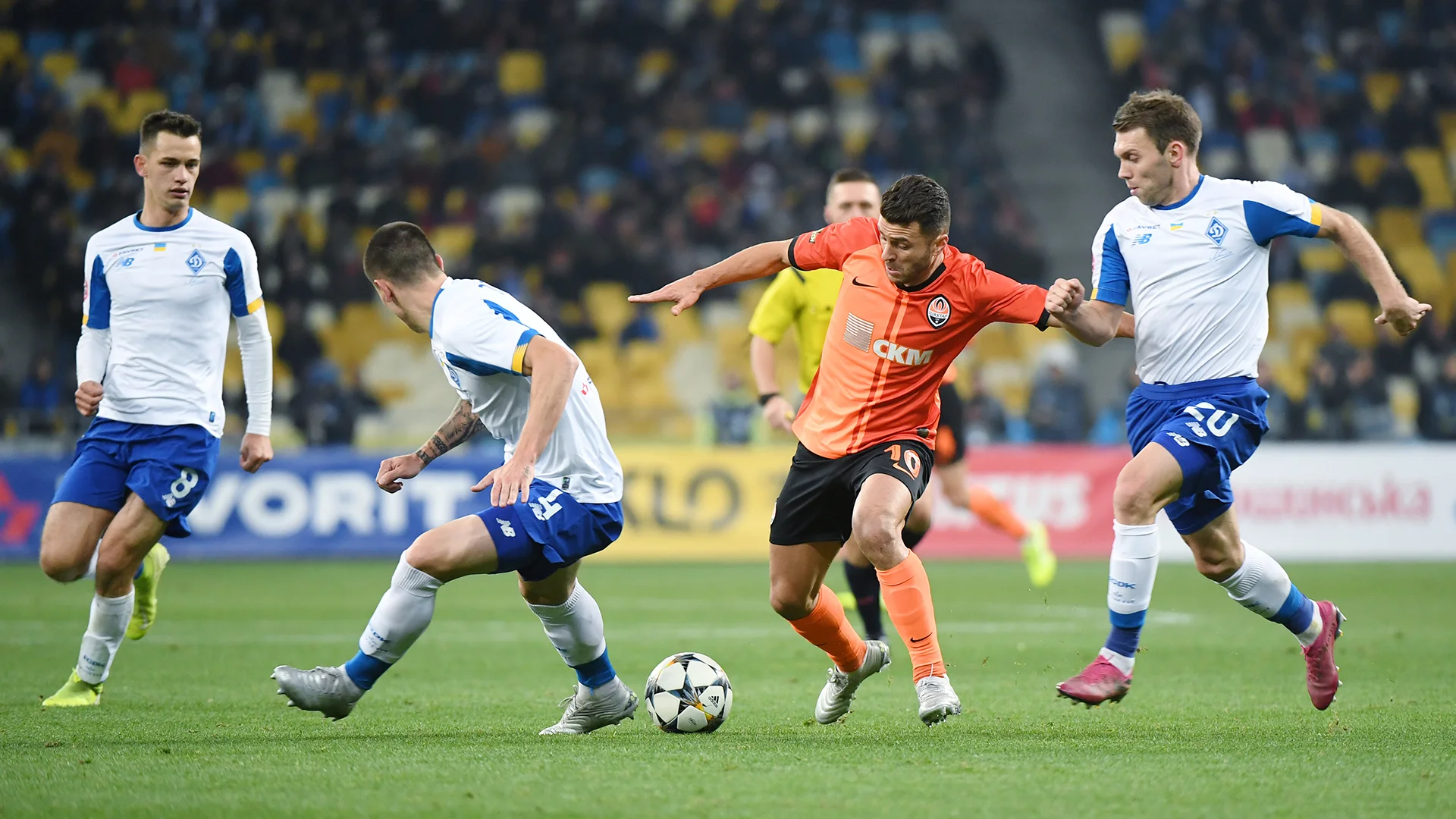 Трио из Динамо против Мораеса / ФК Шахтер