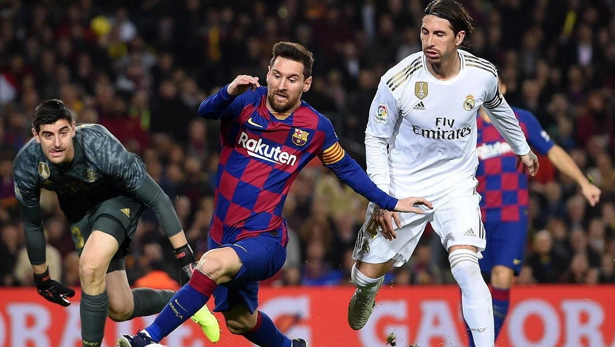 Лео Месси в матче против Реала / CBSSports