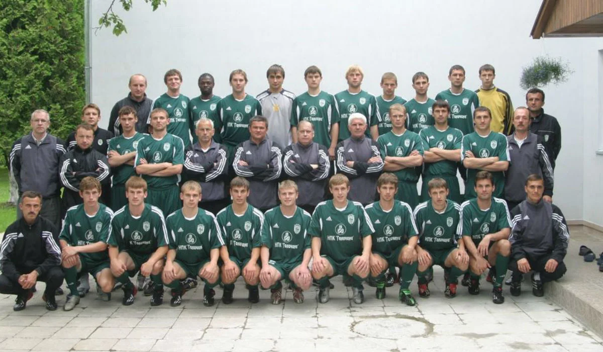 Валентин Ходукін у Карпатах (по центру) / Facebook Юрія Назаркевича