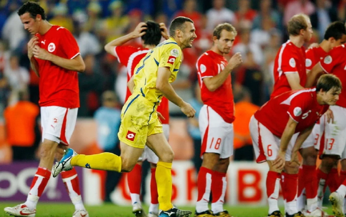 Щасливий Андрій Шевченко на фоні швецарців у 2006-му