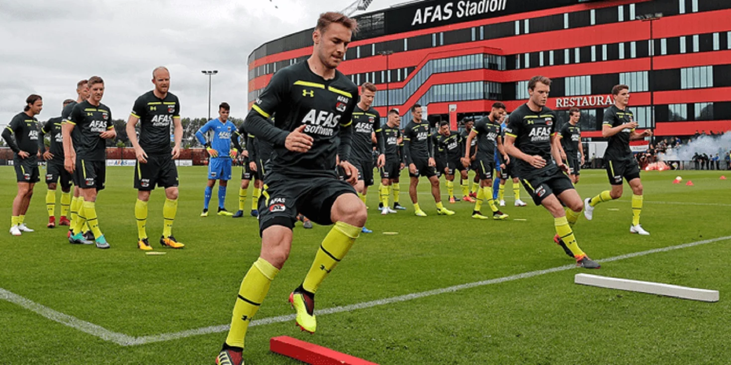 Тренировка АЗ / Фото ФК АЗ