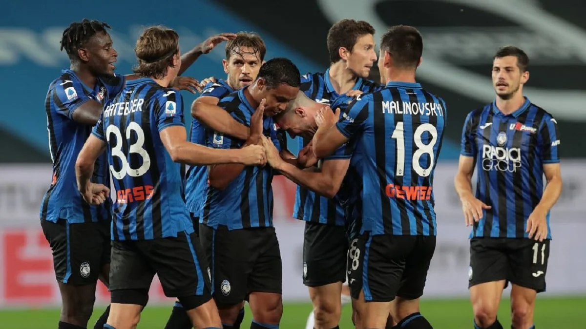 Гравці Аталанти з Маліновським / Фото з відкритих джерел