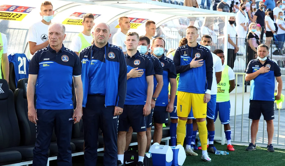 Георгій Цецадзе (другий ліворуч) / ФК Львів