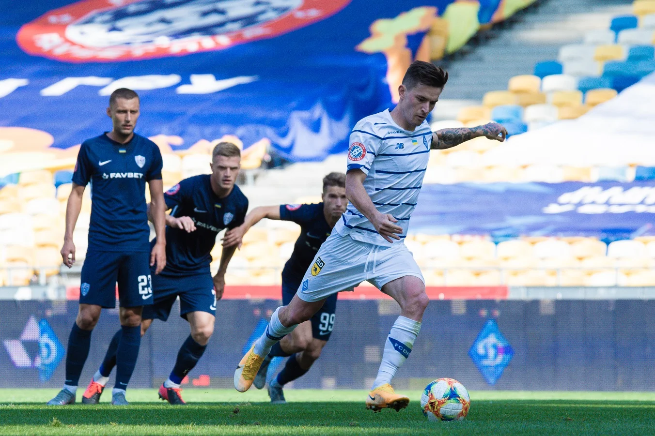 Минай – Динамо – 0:4 – видео голов и обзор матча