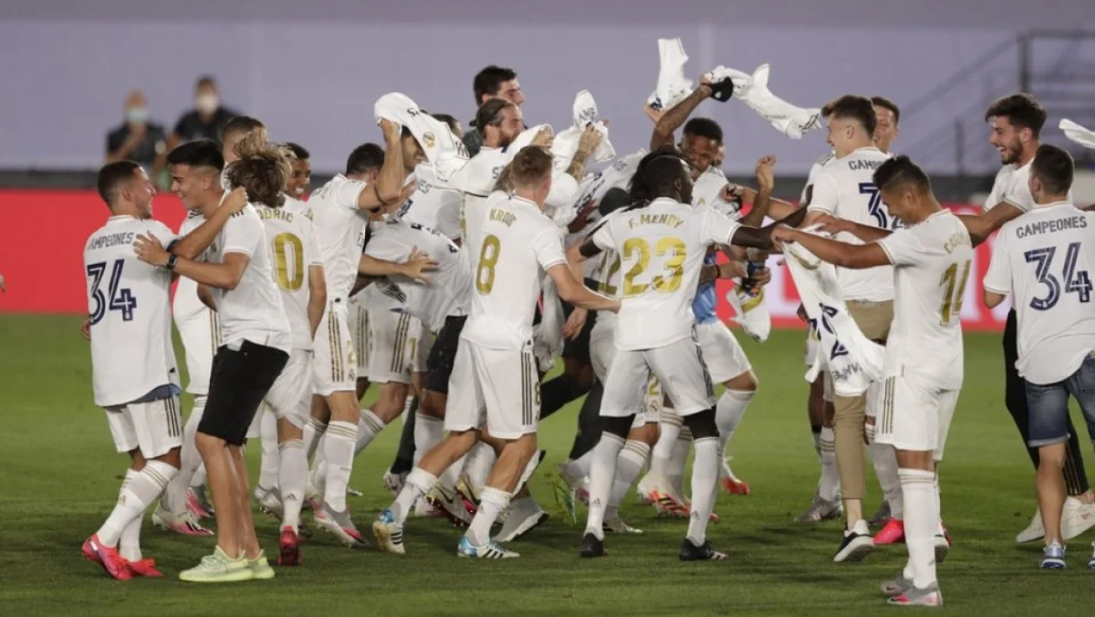 Гравці Реала святкують чемпіонство / фото: ФК Реал Мадрид