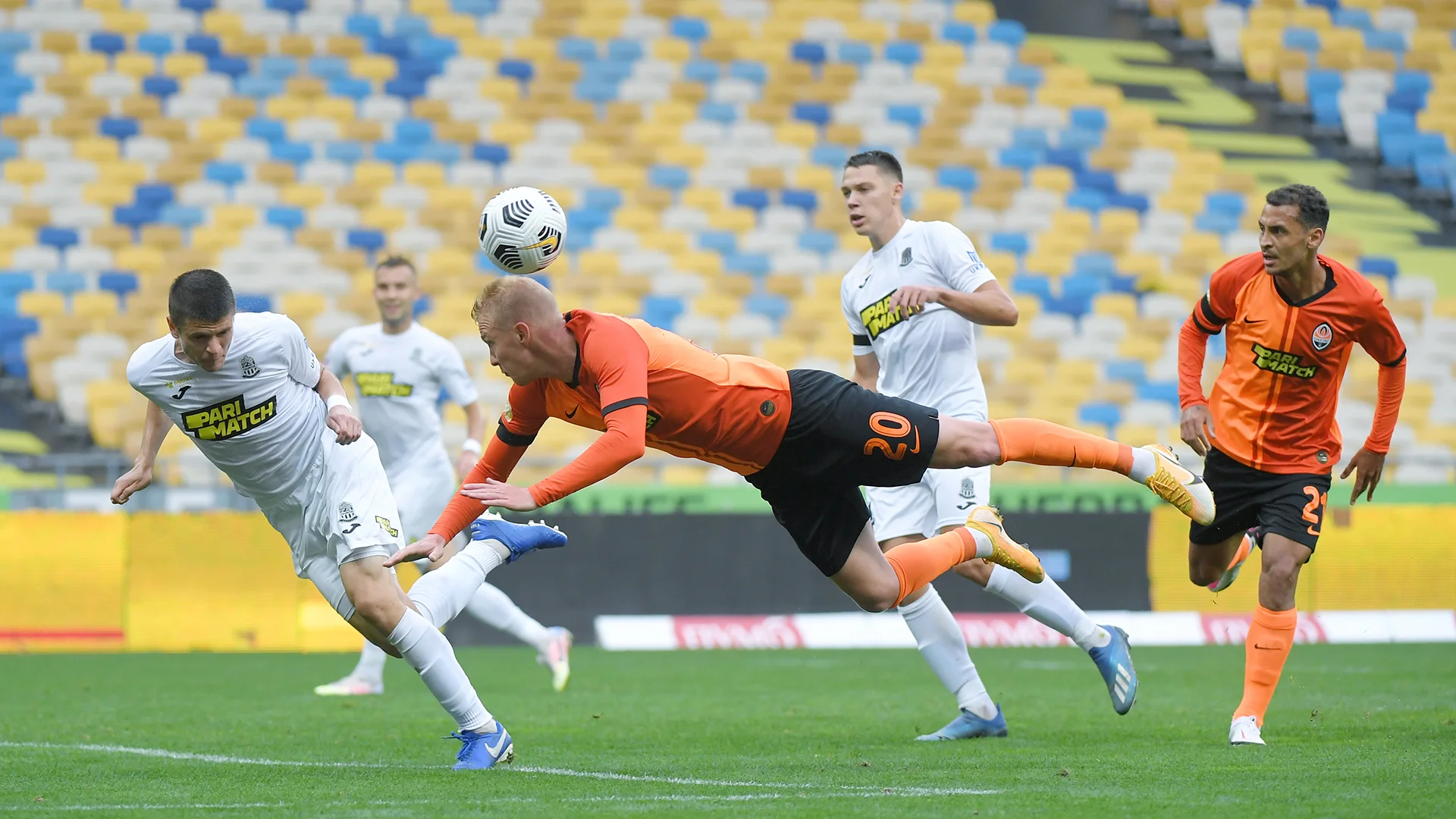 Коваленко забил победный гол / фото ФК Шахтер