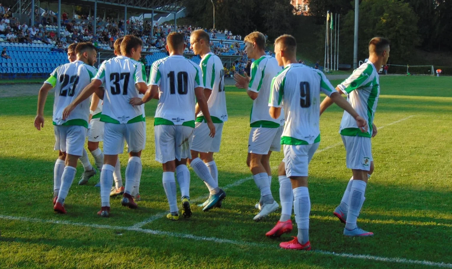 Фото ФК Карпаты Галич