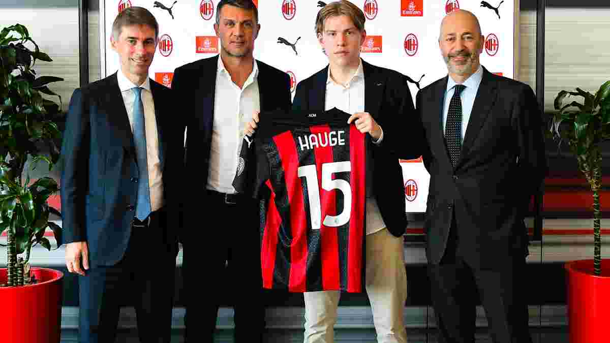 Милан подписал молодого форварда, от которого пострадал в Лиге Европы
