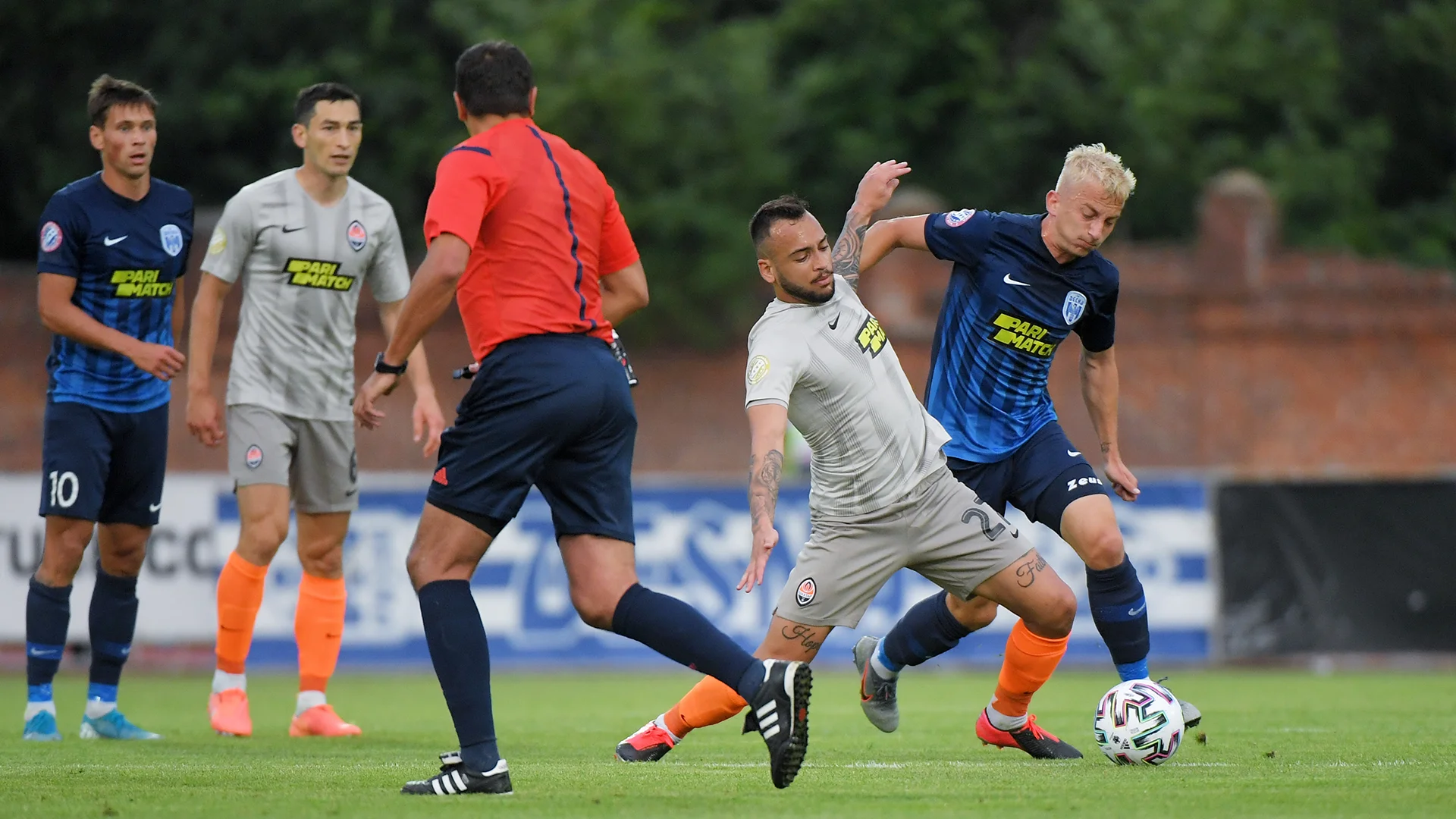 Десна – Шахтер: онлайн-трансляция матча