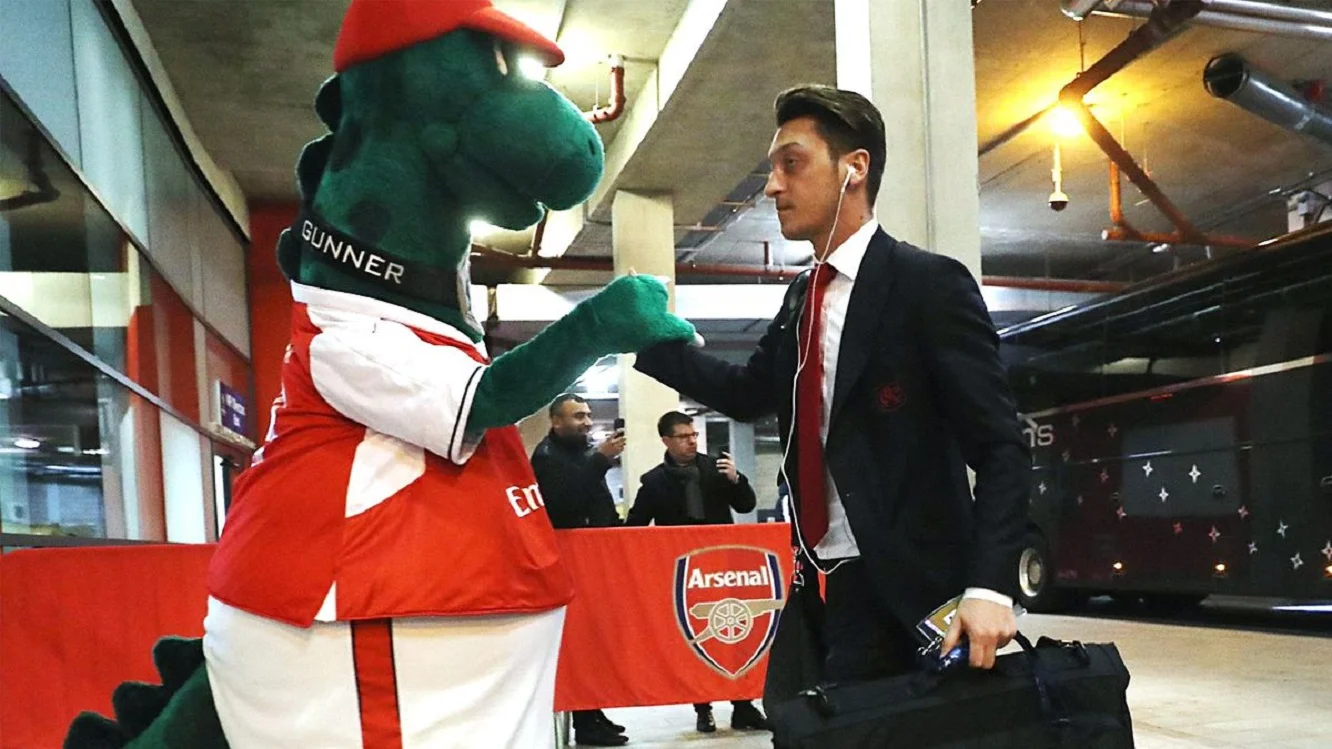 Джеррі Куй та Месут Озіл / Фото ФК Арсенал