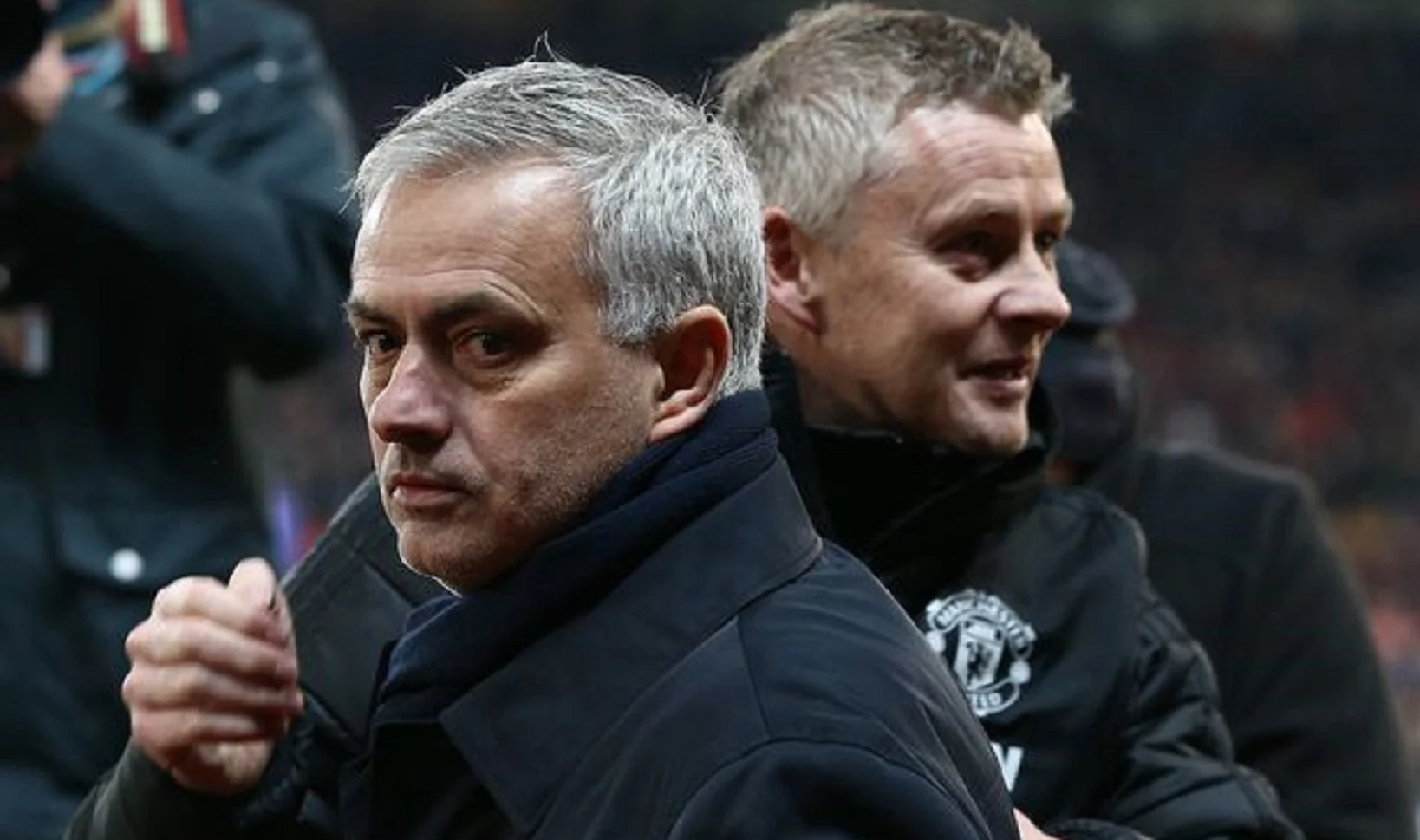 Жозе Моурінью та Уле Гуннар Сульшер / Фото Manchester Evening