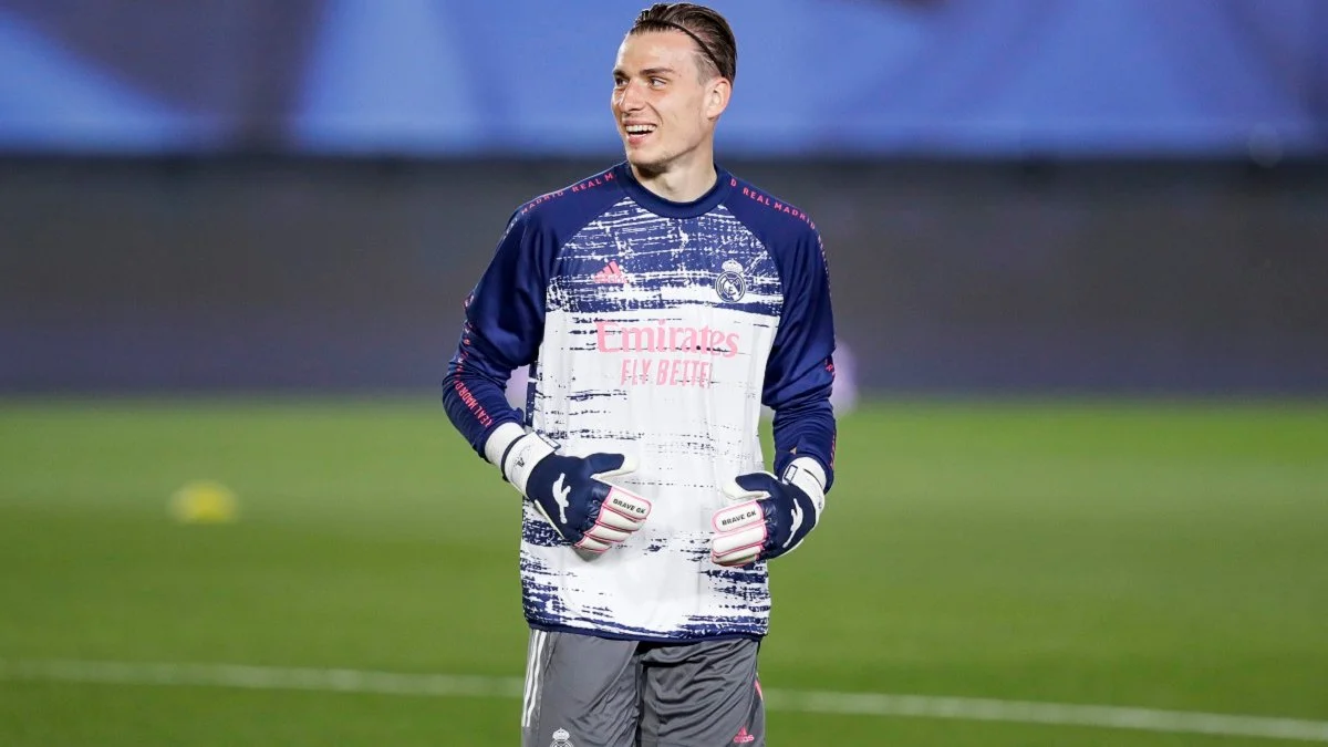 Лунін готується дебютувати за Реал