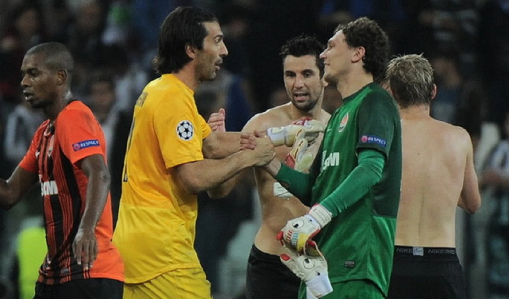 Джанлуиджи Буффон и Андрей Пятов / Фото ФК Шахтер