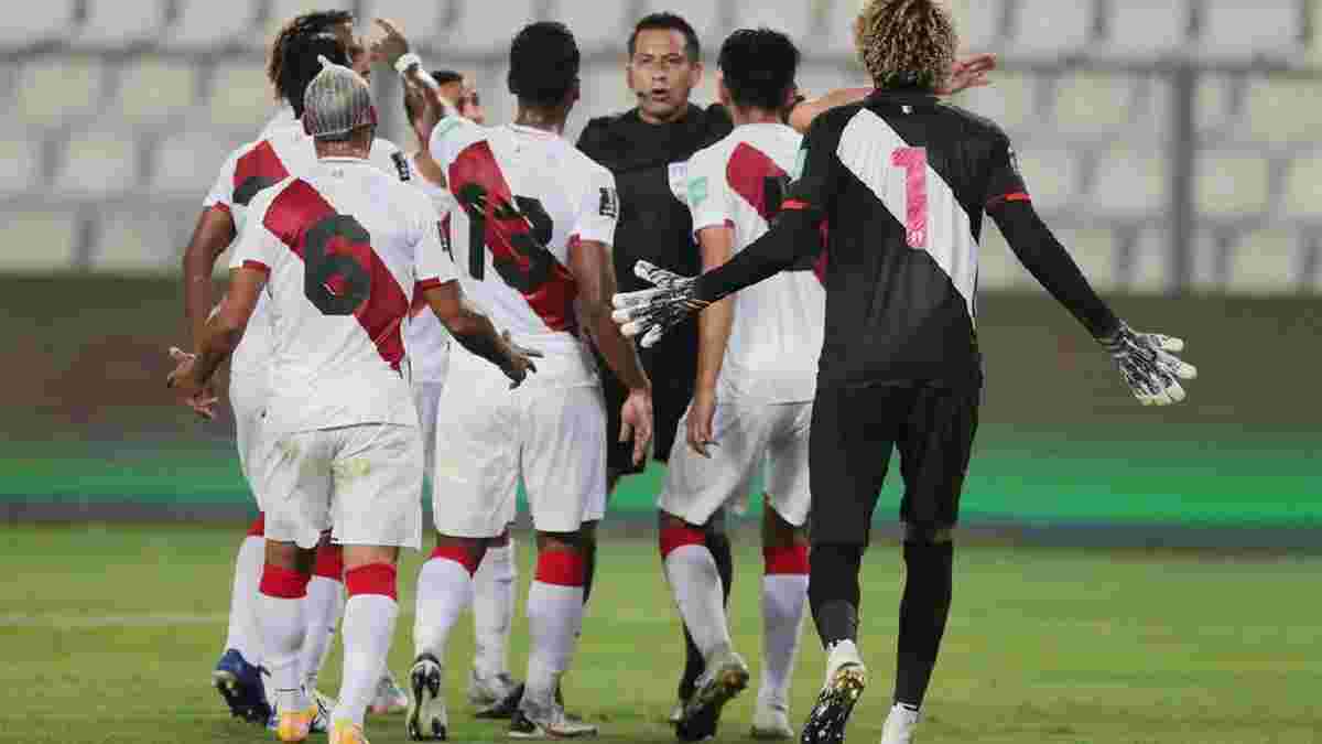 Фанати Перу полювали на арбітра після матчу з Бразилією – десятки поліцейських всю ніч охороняли рефері