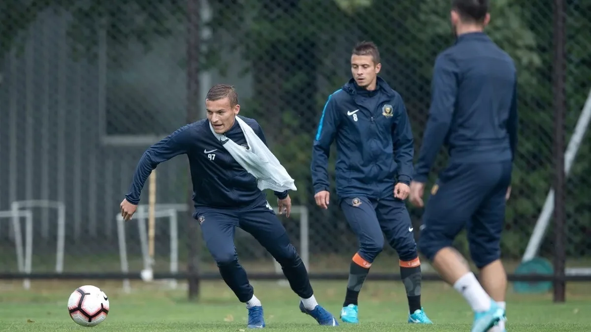 Гравці СК Дніпро-1 на тренуванні / Сайт клубу