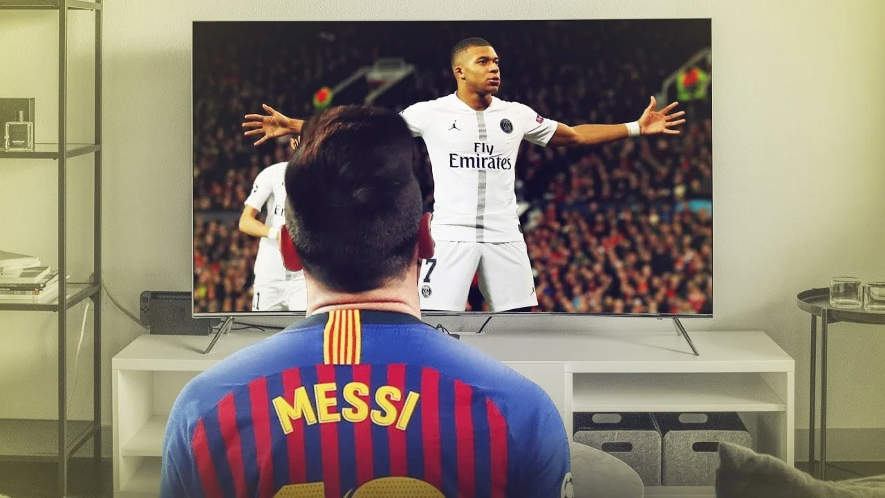 Фотоколлаж B/R Football