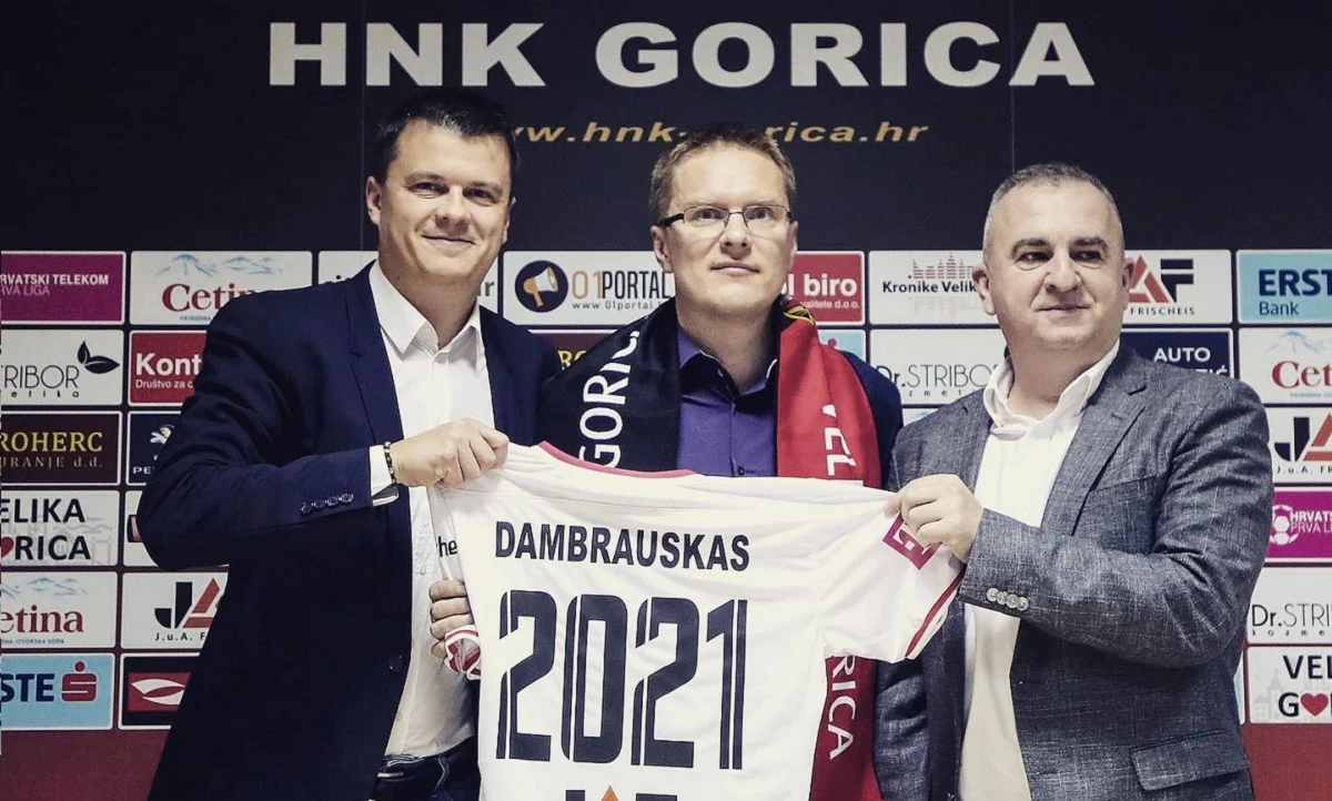 Вальдас Дамбраускас (у центрі) / Facebook