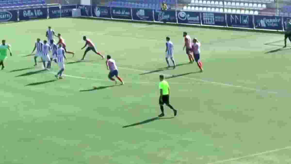 Вратарь забил гол на 90+5 минуте и сразу пропустил в свои ворота – видео курьеза из Испании