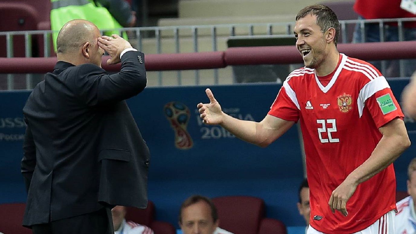 Черчесов и Дзюба / Фото UEFA