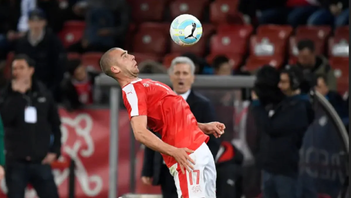 Пайтім Касамі у футболці "наті" / Фото Blick