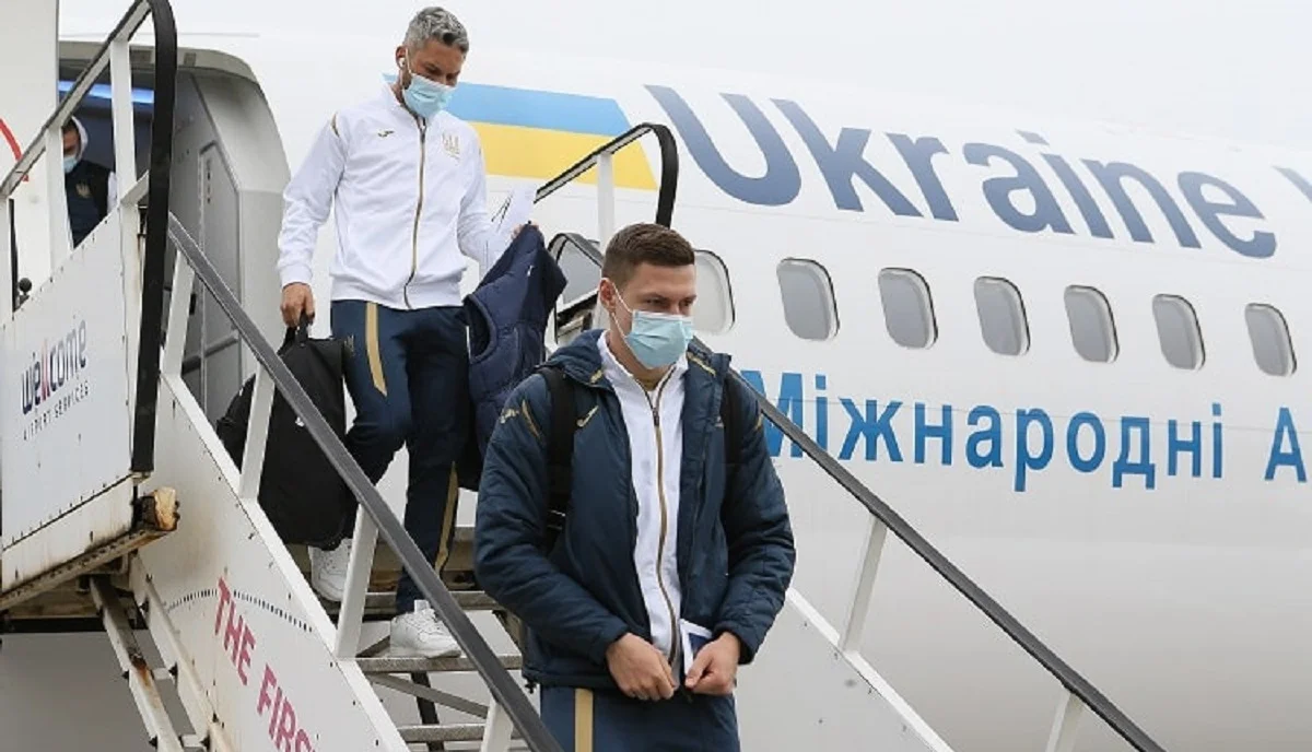 Українці в Борисполі / фото Є. Кравса