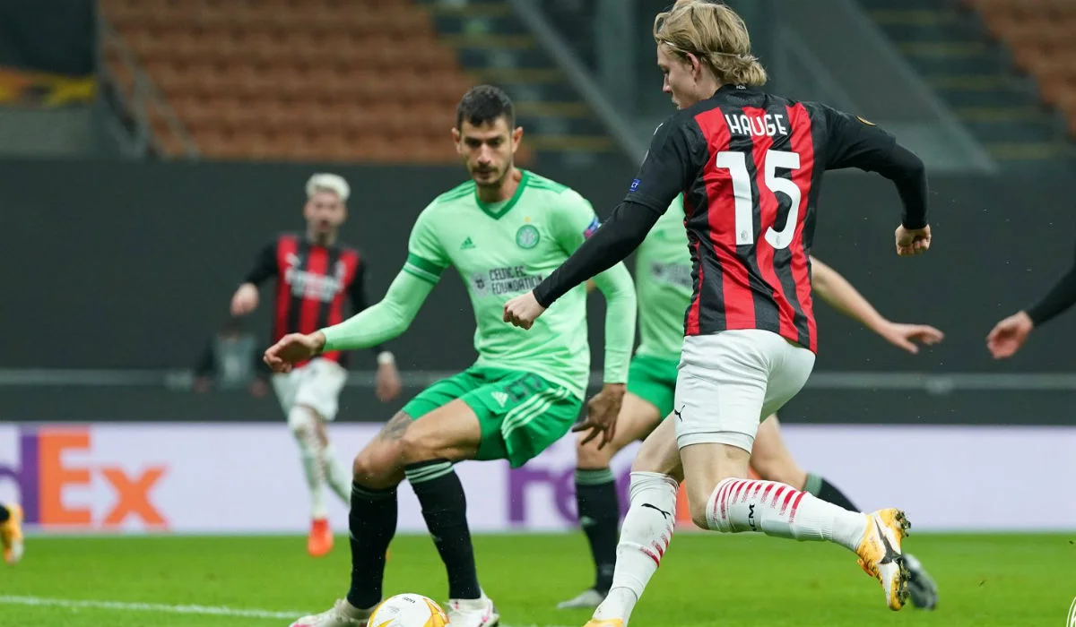 Милан вышел в плей-офф Лиги Европы / ФК Милан