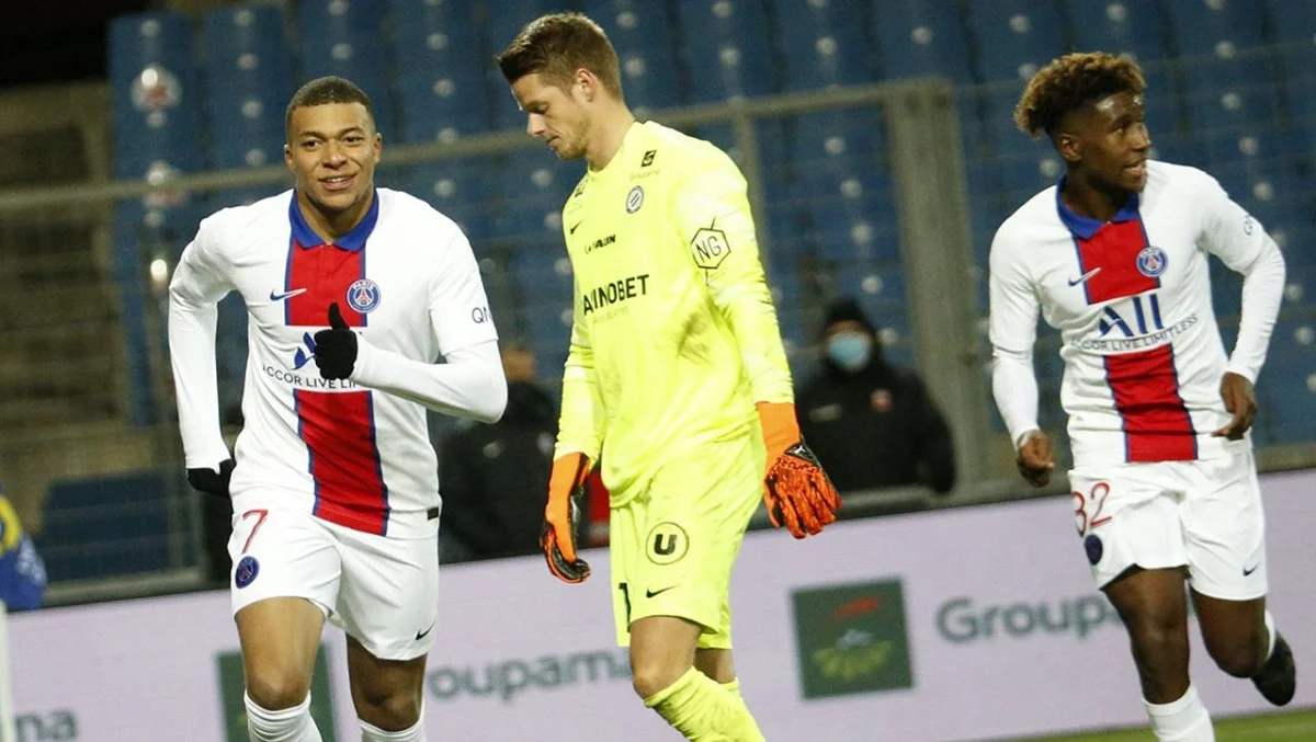 Кіліан Мбаппе (ліворуч) / Getty images