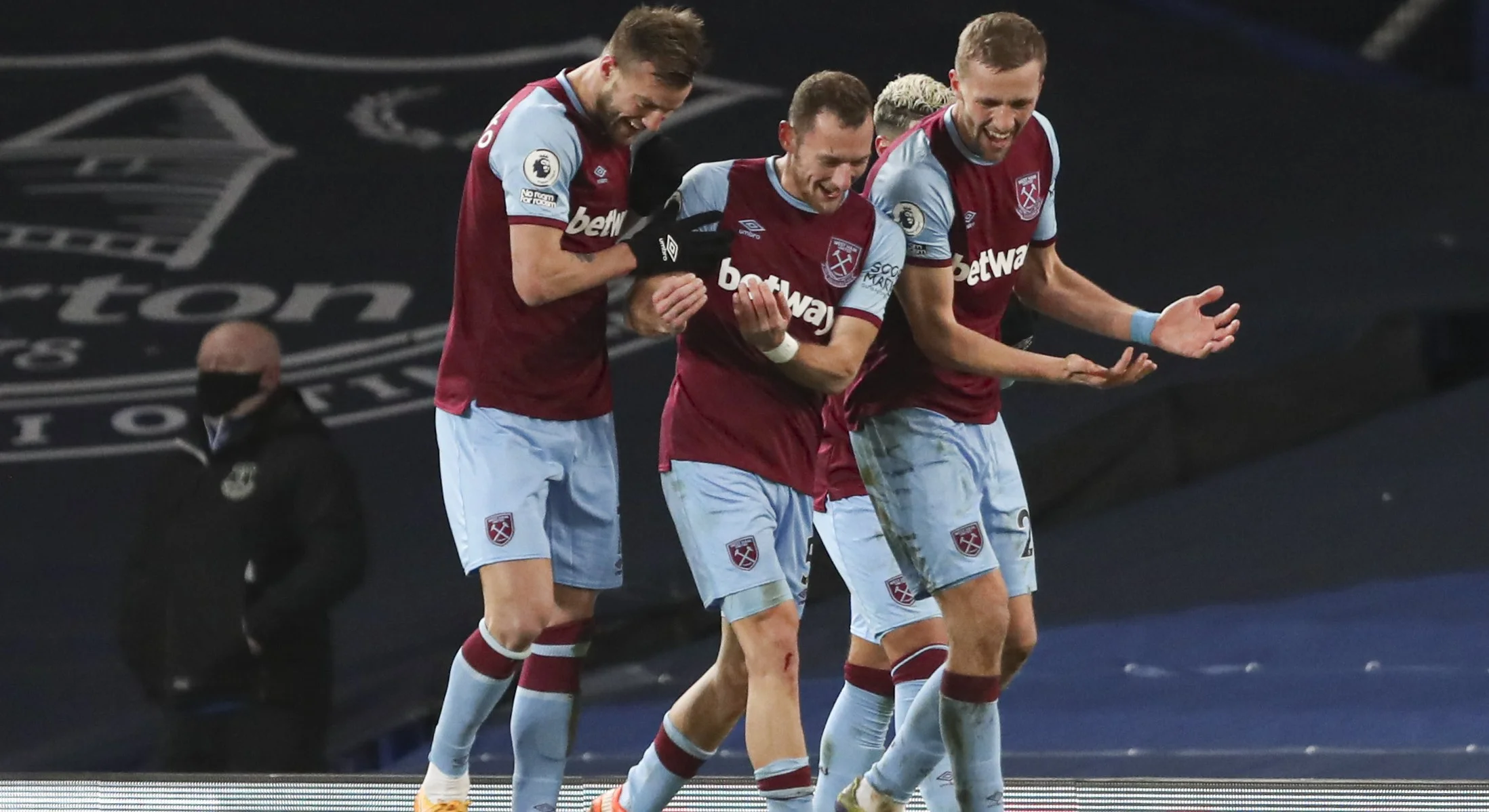 Ярмоленко с одноклубниками / фото ФК Вест Хэм