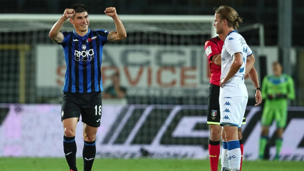 Руслан Малиновский (слева) / фото: LaPresse