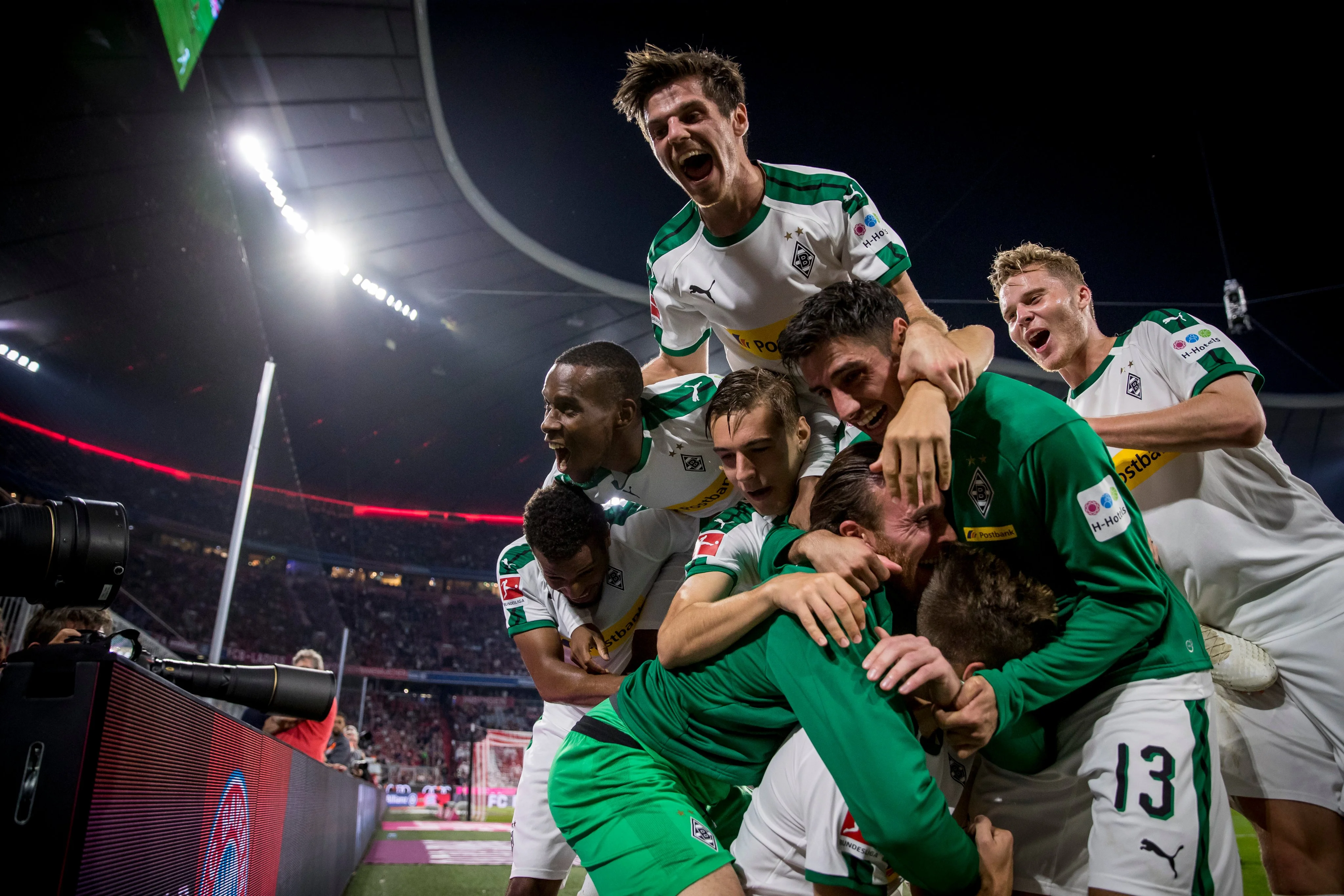 Боруссия М – Бавария – 3:2 – видео голов и обзор матча