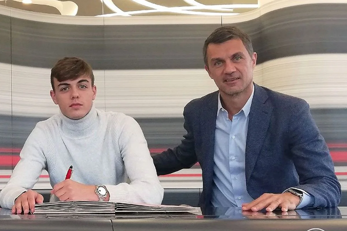 Даниэль и Паоло Мальдини / ФК Милан