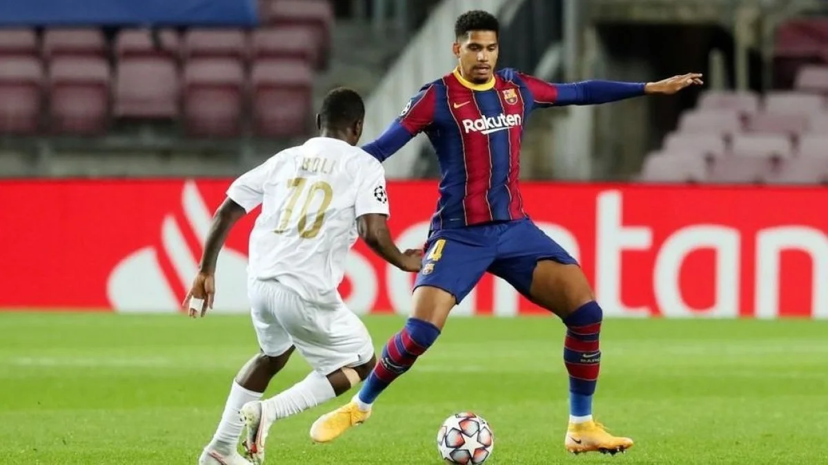 Рональд Араухо / Marca