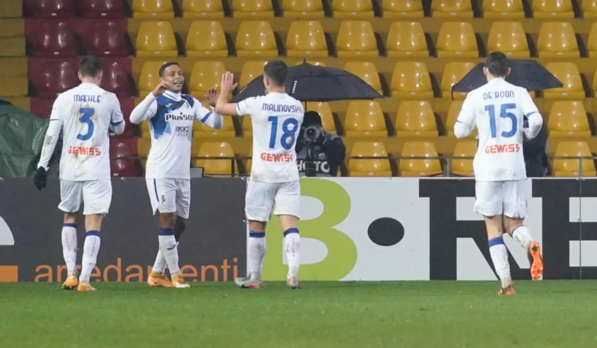 Руслан Маліновський в матчі Беневенто – Аталанта / Getty Images