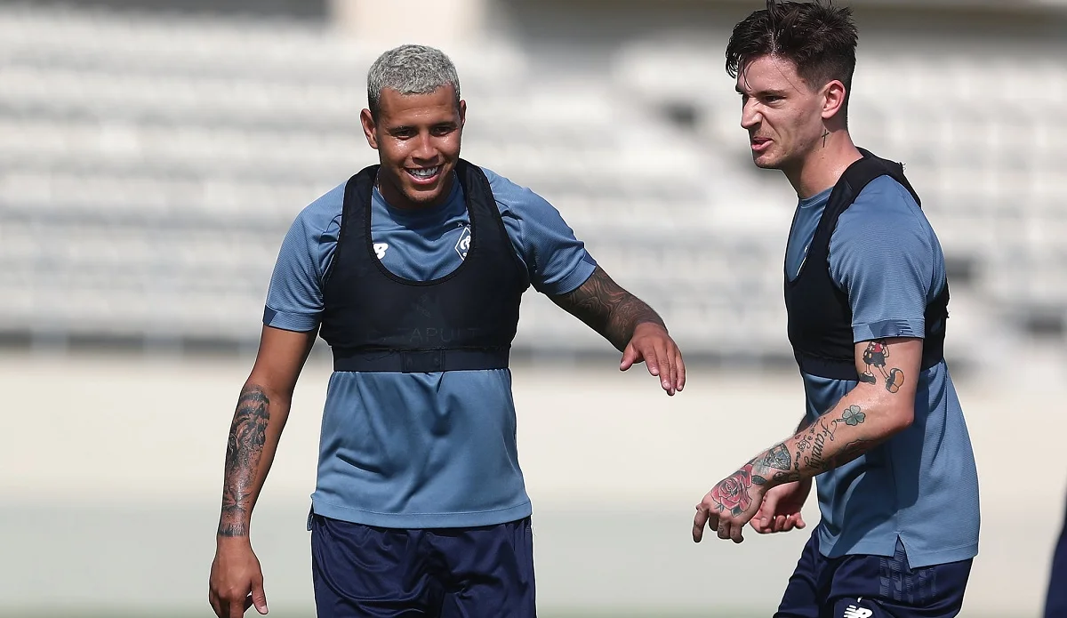 Сідклей (ліворуч) / ФК Динамо Київ