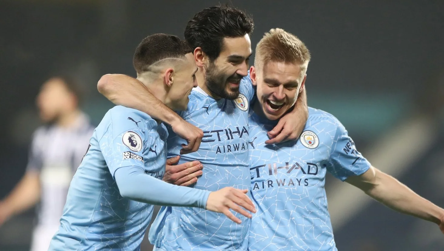 Зінченко святкує гол у ворота Вест Брома / EPA